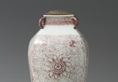 图片[3]-Vase with flowers in underglaze red, Qing dyansty (1644-1911)-China Archive